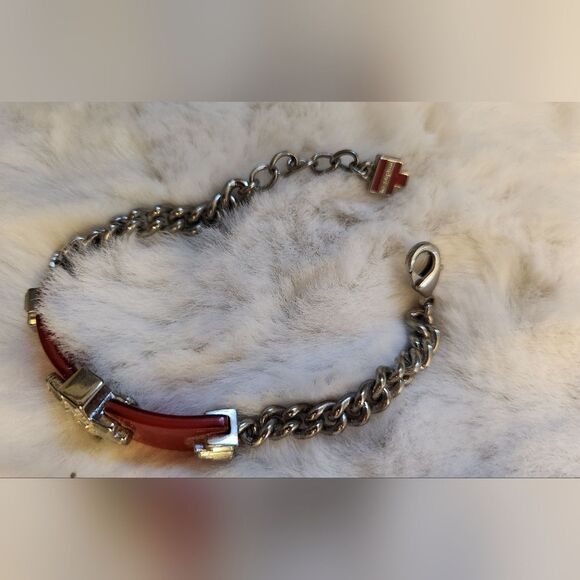 NWOTโLia Sophia "Color Coded" Fushia Cut Crystal and Silver Bracelet - Picture 4 of 4